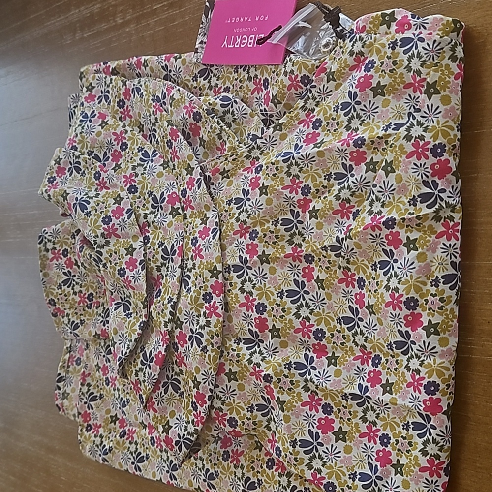 NWT LIBERTY FLIWER BLOUSE